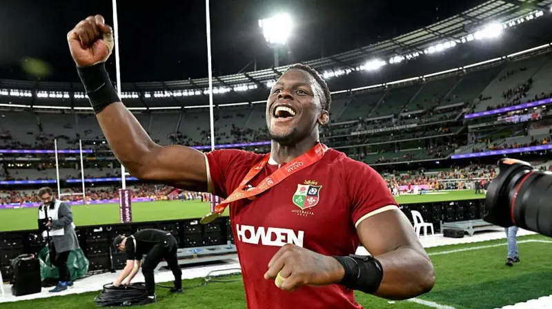 France want regular Lions games – Benazzi